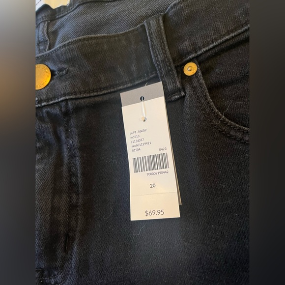 NWT Lane Bryant Jean shorts - Picture 2 of 3